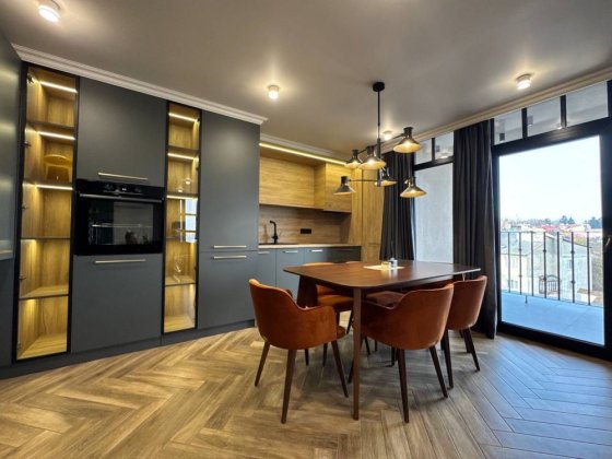 Оренда 2-кімнатної VIP-квартири (СВІТЛО Є ЗАВЖДИ, МОЖНА З ТВАРИНКАМИ) Черновцы