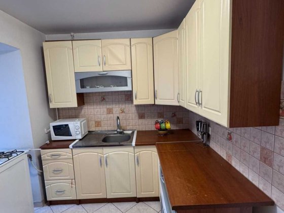 Здається 4 кімнатна квартира з ремонтом Черновцы