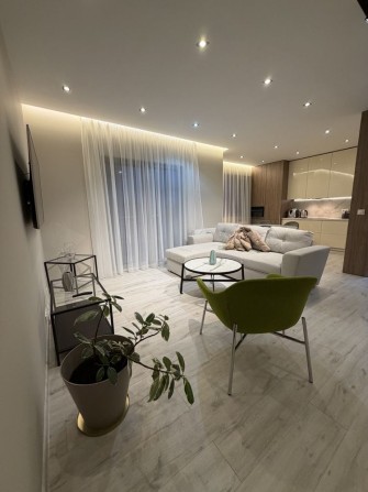 Оренда дизайнкрської 1,5кімнатної/набережна - фото 1