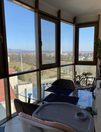 Оренда 2 кімнатної квартири в Ужгороді на набережній - фото 1