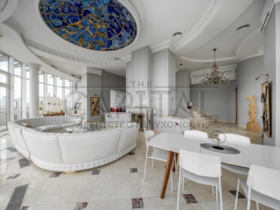 Аренда двухуровневого видового пентхауса в центре Киева, Печерск Киев