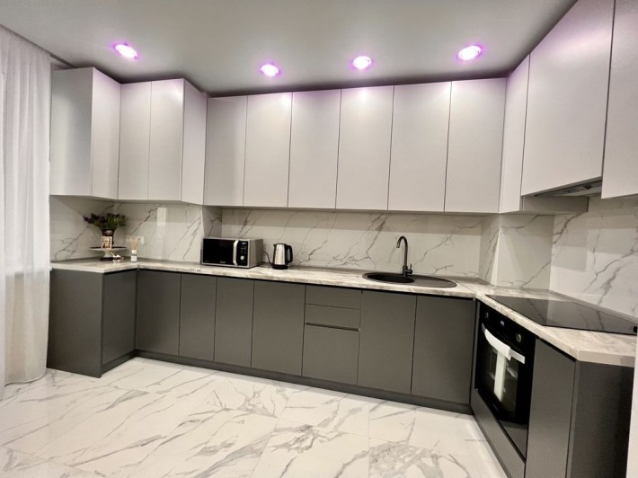 2- х кімнатна квартира в новобудові в центрі - фото 1