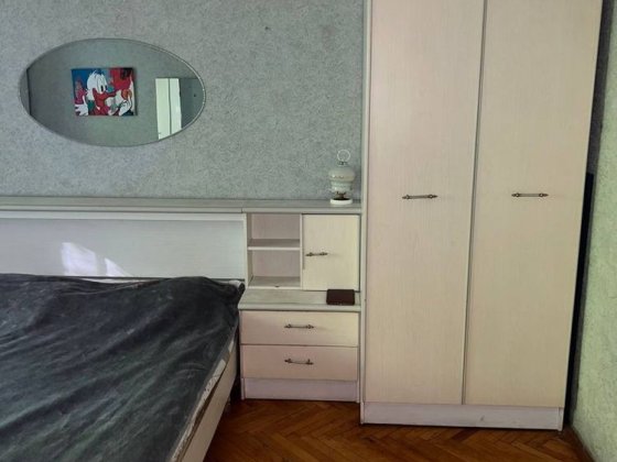 Сдам 2 комнтаную квартиру Метро КПИ 5 минут пешком Киев