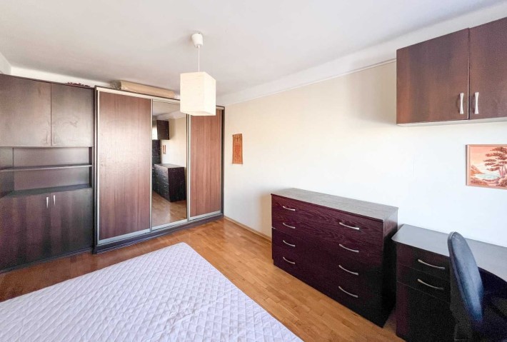 Здається затишна двокімнатна квартира, Будівельників 11, метро Дарниця - фото 1