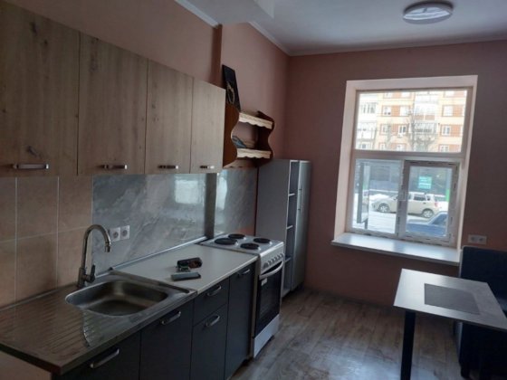 Здається 1 кімнатна квартира на ЖД перший поверх Черкассы