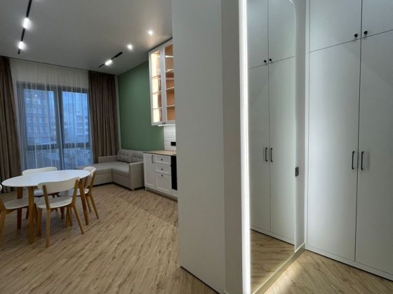 Оренда дизайнерської півтора кімнатної квартири в ЖК Grand hills Ужгород