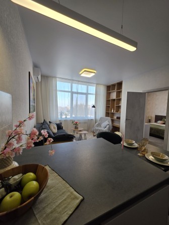 Первая сдача! Сдам  2к Студия в ЖК, Центр, Поля - фото 1