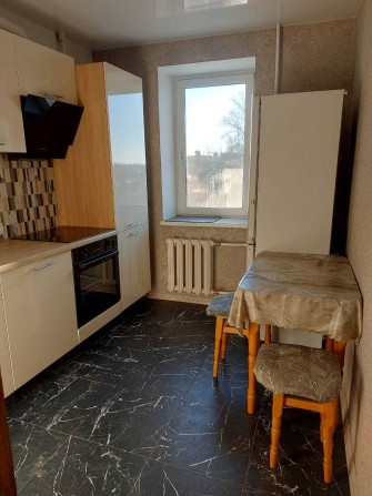 Здам гарну 2 кімн. квартиру по бульв. Шевченка на Казбеті р-н ЧНУ - фото 1