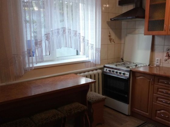 2 кімнатна квартира в районі Урожая. Світло не вимикають! Винница