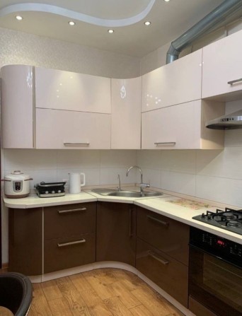 Сдам большую 2к ( раздельные) центр яворницкого европейская площадь - фото 1