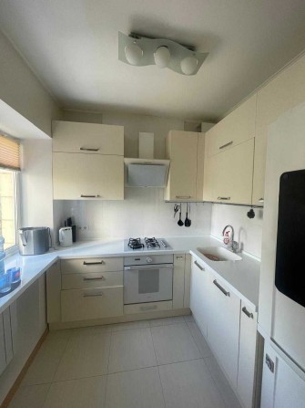 Оренда 2 кімнатної Квартири Печерськ, 47 кв.м.  бул. Лесі Українки 16 - фото 1