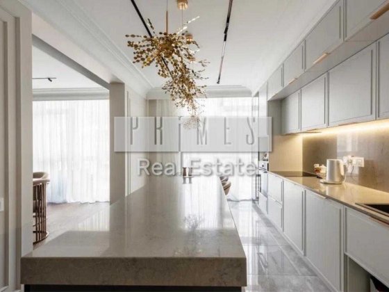 Джона Маккейна 3-А Французький Квартал 2 Сучасна 4 Кімнатна Квартира Київ