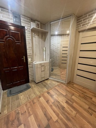 Здам трикімнатну квартиру біля Велмарту - фото 1