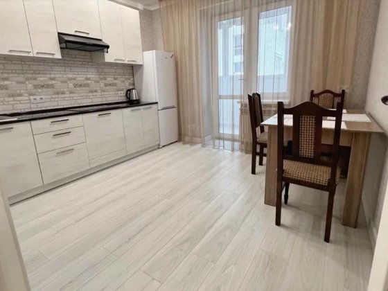 Здаэться великогабаритна 1но кімнатна квартира з новим ремонтом, все є Вінниця