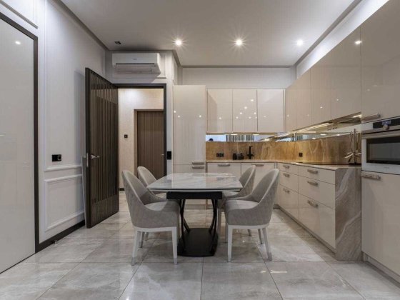 Оренда квартири 85 м2 в ЖК Новопечерські Липк/Андрія Верхогляда Киев