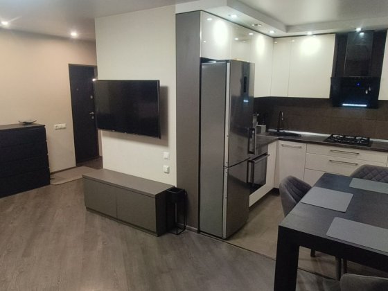 Первая сдача! Авторская 2к квартира Дніпро