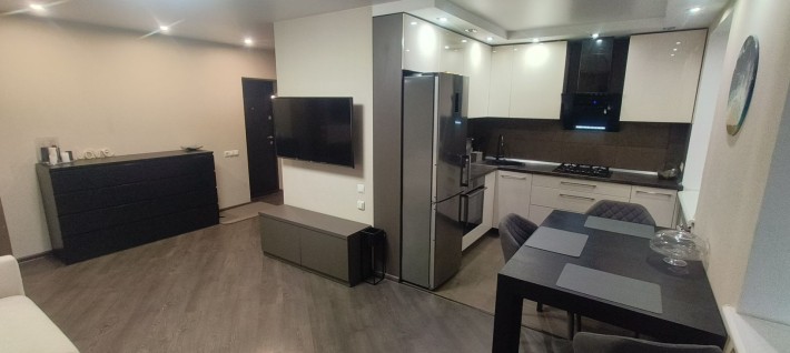 Первая сдача! Авторская 2к квартира - фото 1