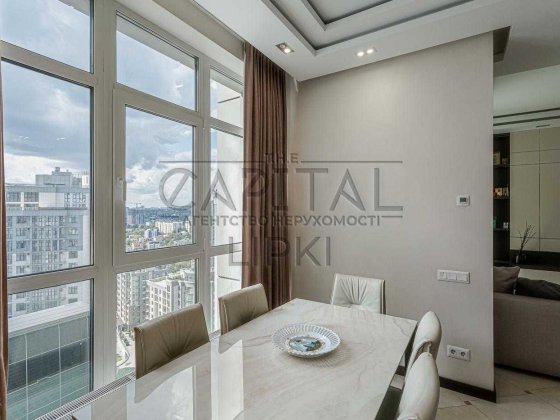 Квартира в найкращому будинку Новопечерських Липок для сім'ї Киев