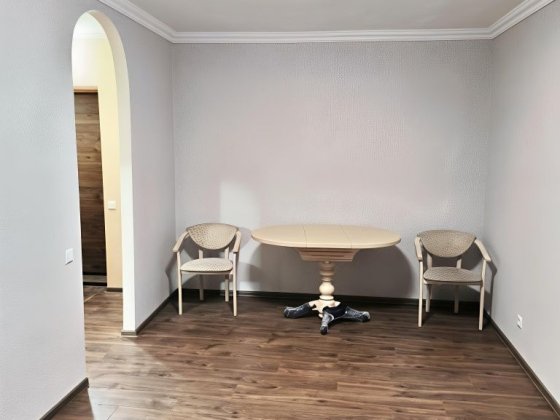 Оренда однокімнатної квартири у Дніпровському р-ні (Північне Шосе 3Б) Запорожье