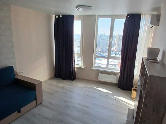 Здам  1кімнатну  квартиру студію метро пішкі Генератор Київ