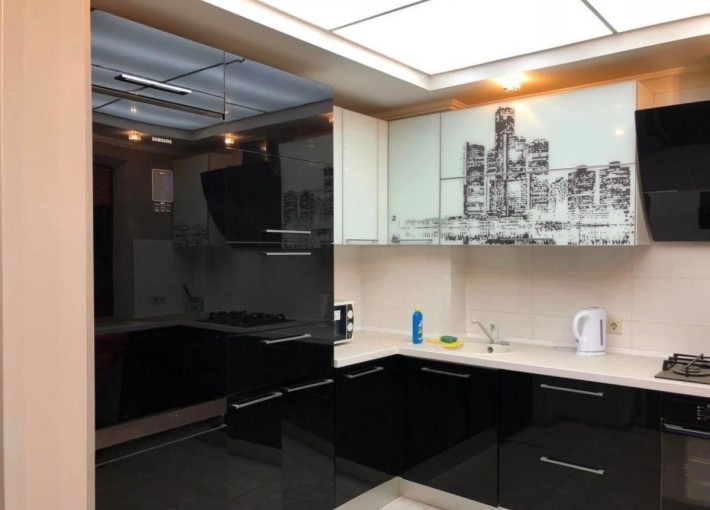 Оренда 4х кімнатної квартири у Хортицькому р-ні (Василя Сергієнка 23) - фото 1