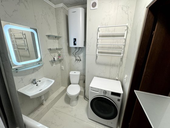 Оренда ЖК Navigator генератор, ліфт, вода, тепло Киев