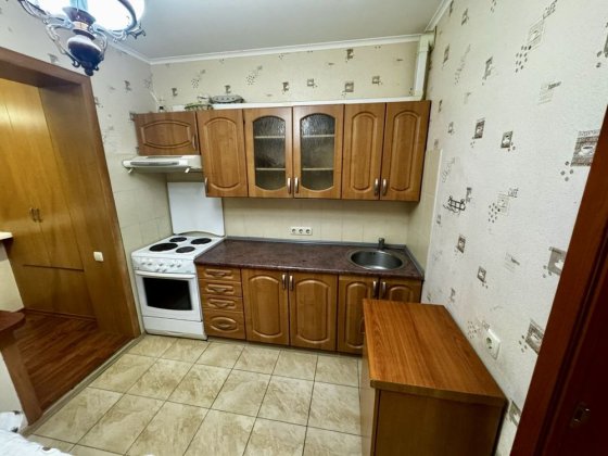 Довгострокова аренда квартири Троещина Київ