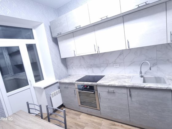 1 к кв. Пр. Мазепы , дом 31. Правый берег. Новый евро. Риелторы не зво Днепр