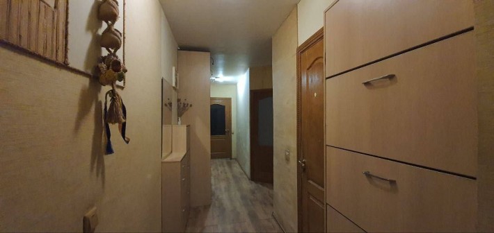 Здається 3-х кімнатна квартира 76 м.кв в центрі міста від власника - фото 1