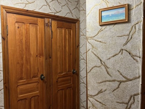 Оренда 2-к квартири в самому ЦЕНТРІ (Цегляний будинок, Тепла)