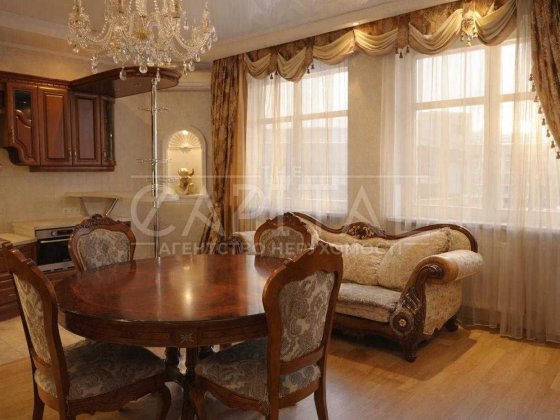 3к квартира в самому центрі Києва, Коновальця 32б Киев