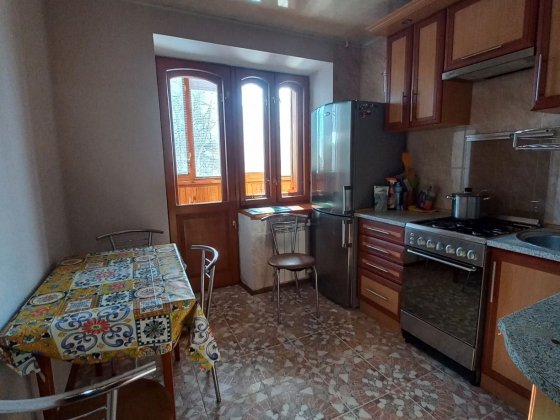 Здам довгостроково 2-кімнатну квартиру на Богунії Житомир