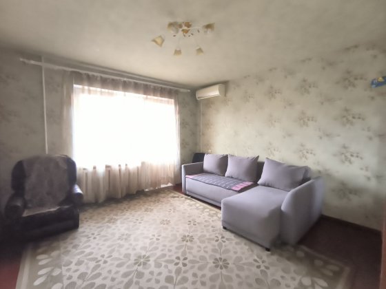 Большая 3к. квартира на пр. Поля, остановка "Медтехника" Днепр