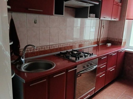 Сдам хорошую 2 комнатную  квартиру на Победе Дніпро