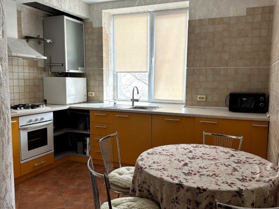 Оренда 2 к квартири в центрі міста Винница