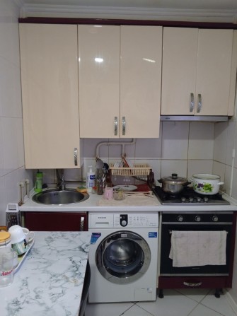 Здам 1 но кімнатну квартиру в центрі міста по вулиці Домбровського - фото 1