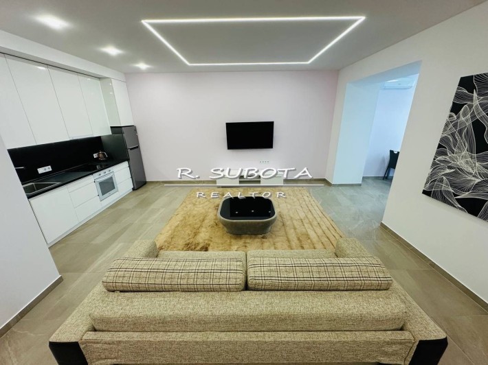 3.к. студия 70м2 ул. Роголева Литейная Дуэт - фото 1