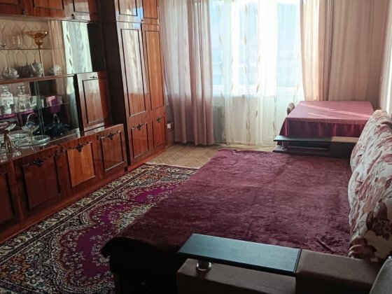 2 кім.квартира вул.Базарна.14000грн. Світло не виключають. Львов