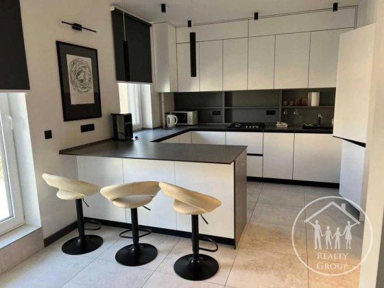 ???? Сучасна 3-кімнатна квартира в центрі Львова вул. Пекарська Львов