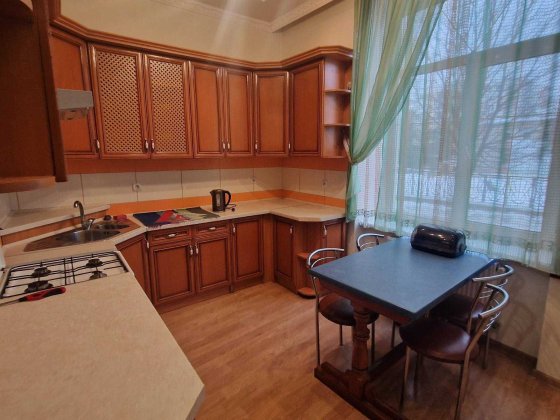 Оренда 2 кім. квартири (Ближній Центр) Львов