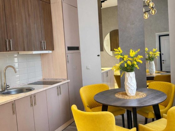 Оренда 2 кімнатної квартири, вулиця Франка, центр Львов