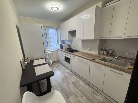 Здам 2-к квартиру Ярослава Мудрого Січеславська Набережна ЦЕНТР Днепр