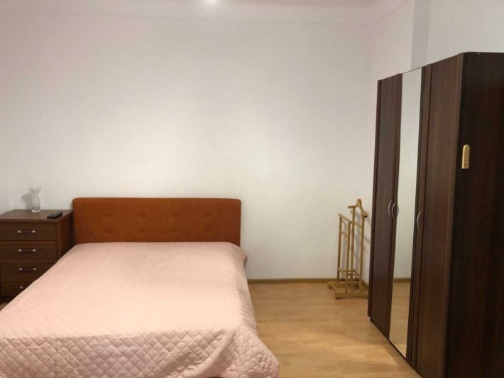 Оренда 1-к квартири на вул. Донцова, Центр - фото 1