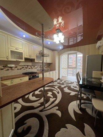 Оренда 2-х кімнатної на Набержному кварталі - фото 1