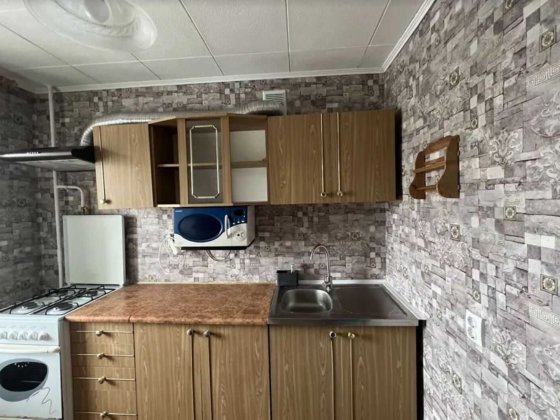 Здається чиста та охайна 1но  кімнатна квартира, меблі техніка все є. Вінниця