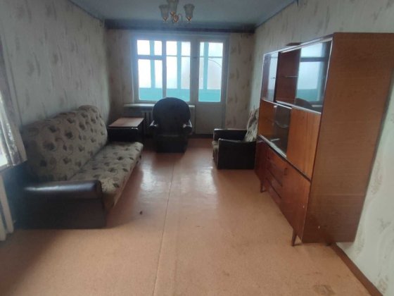 сдаю 3 х комнатную квартиру Космонавтов 84