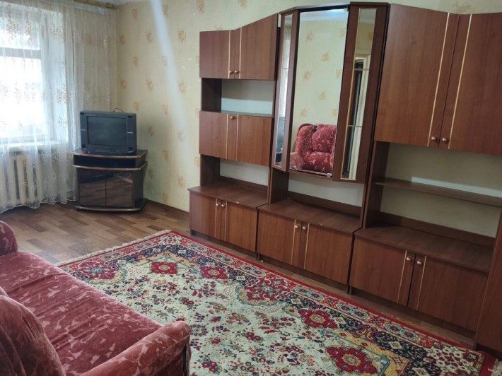 Сдам СВОЮ 1-комнатную, пр.Центральный и 3-я Слободская, напротив АТБ - фото 1