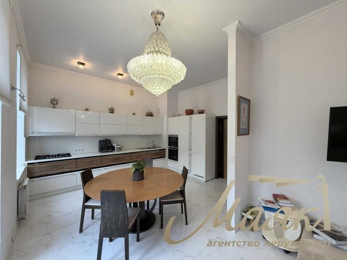 Оренда 4-к квартири, Золоті Ворота, 200м², Центр, Київ - фото 1