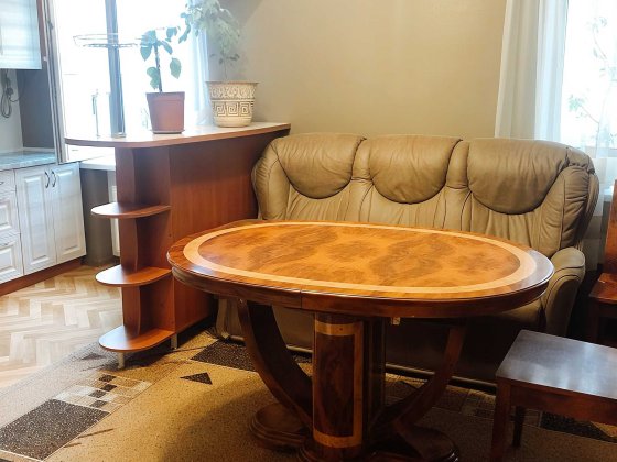 Здам 4-х кімнатну квартиру в районі Центрального Ринку