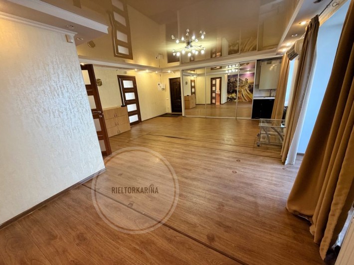 3 Слобідська/ринок Юліана 3к квартира з індив.газовисм опаленням - фото 1